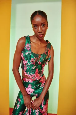 Celia B Tops><noscript><img width=